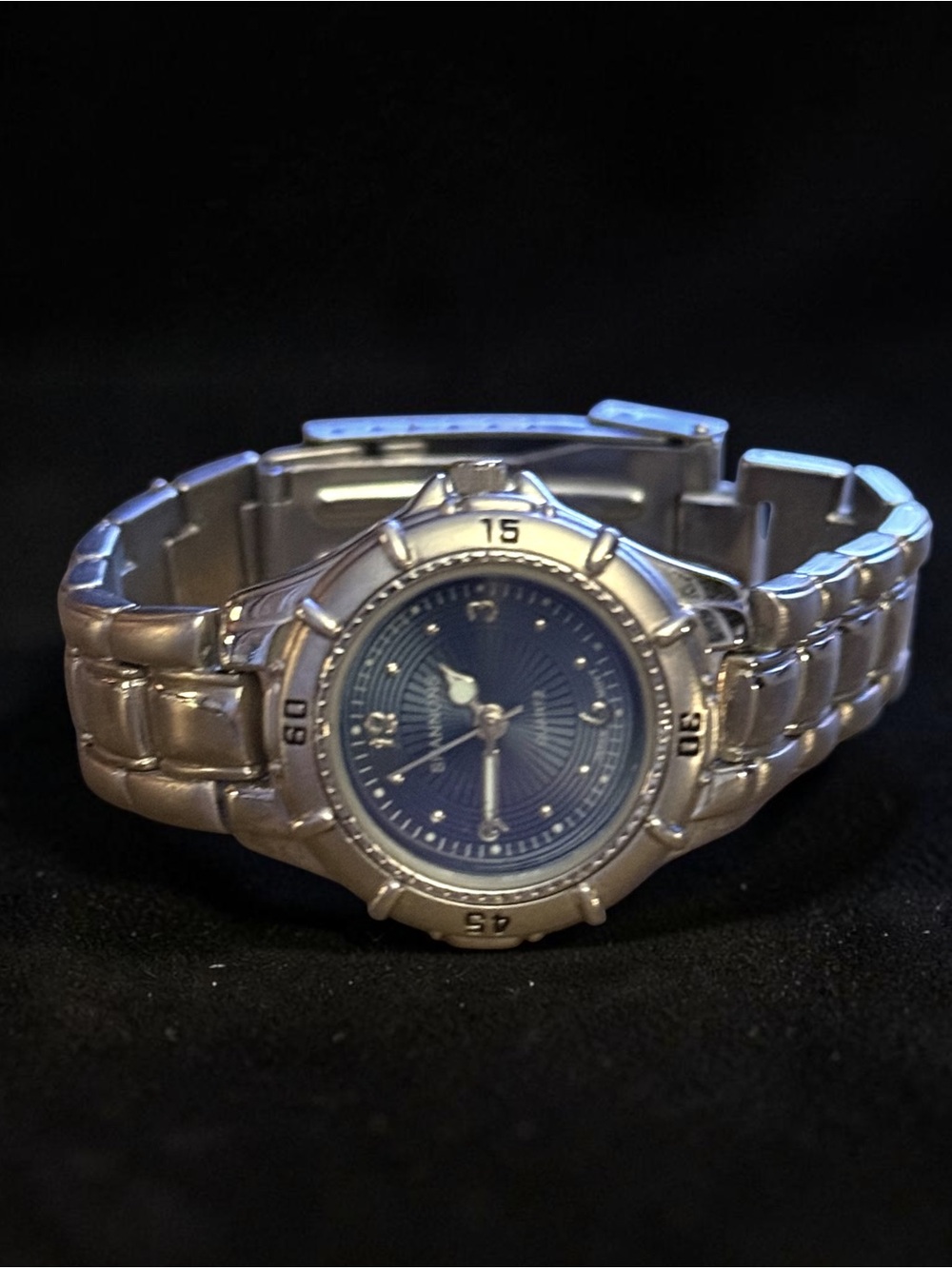 Vintage Shannons silver tone analog watch